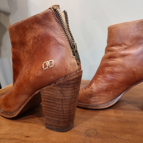 BedStu Onset Peeptoe Western Booties - Picture 6 of 12